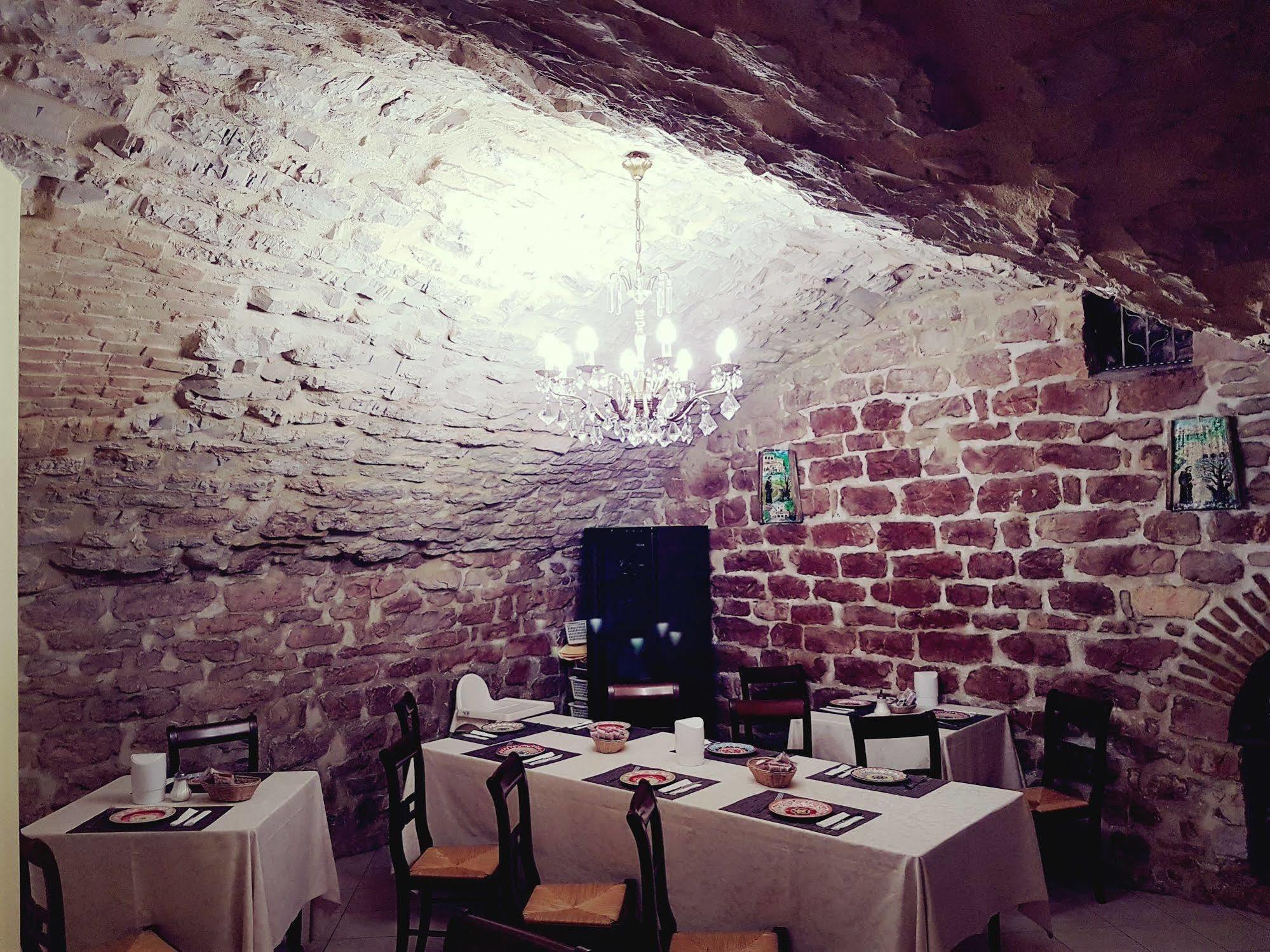 Hotel Ponte San Vittorino Асизи Екстериор снимка