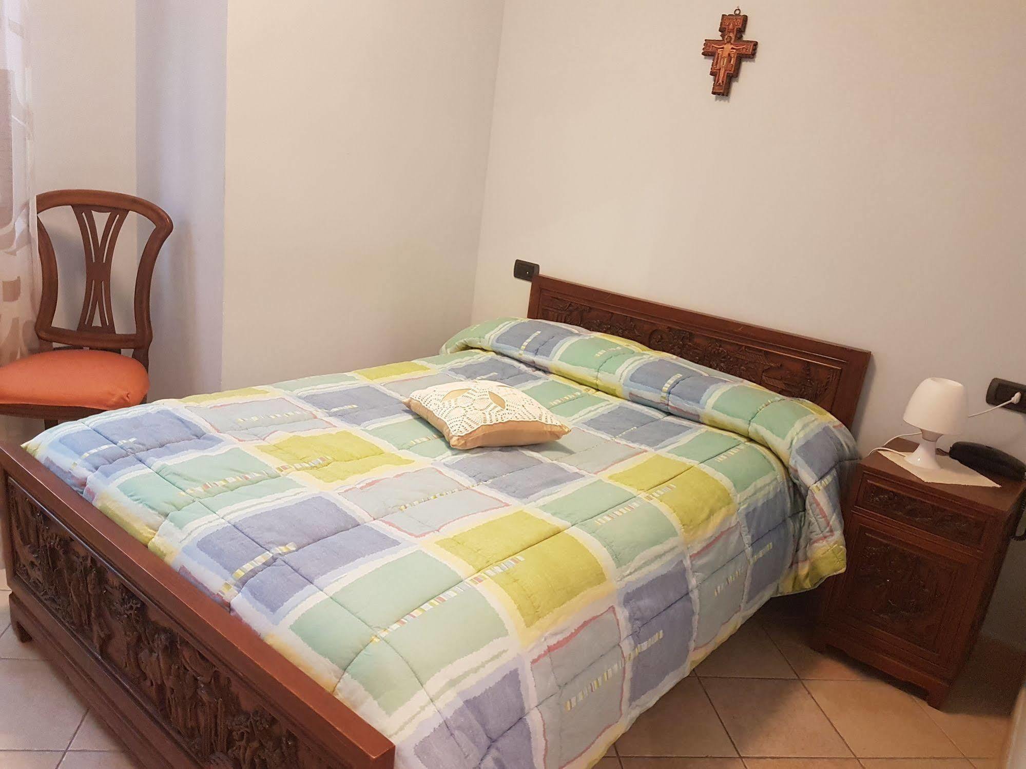 Hotel Ponte San Vittorino Асизи Екстериор снимка