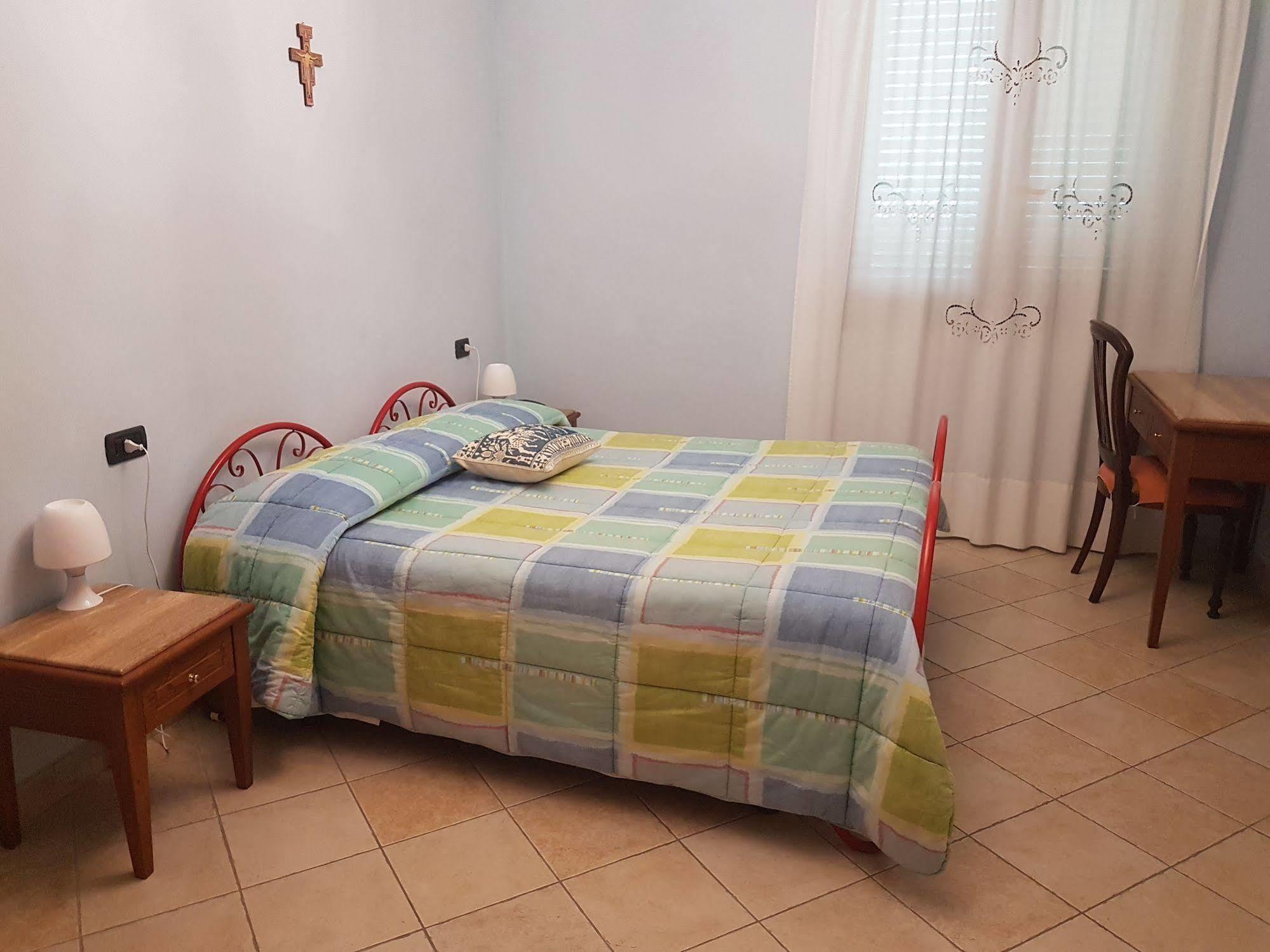 Hotel Ponte San Vittorino Асизи Екстериор снимка