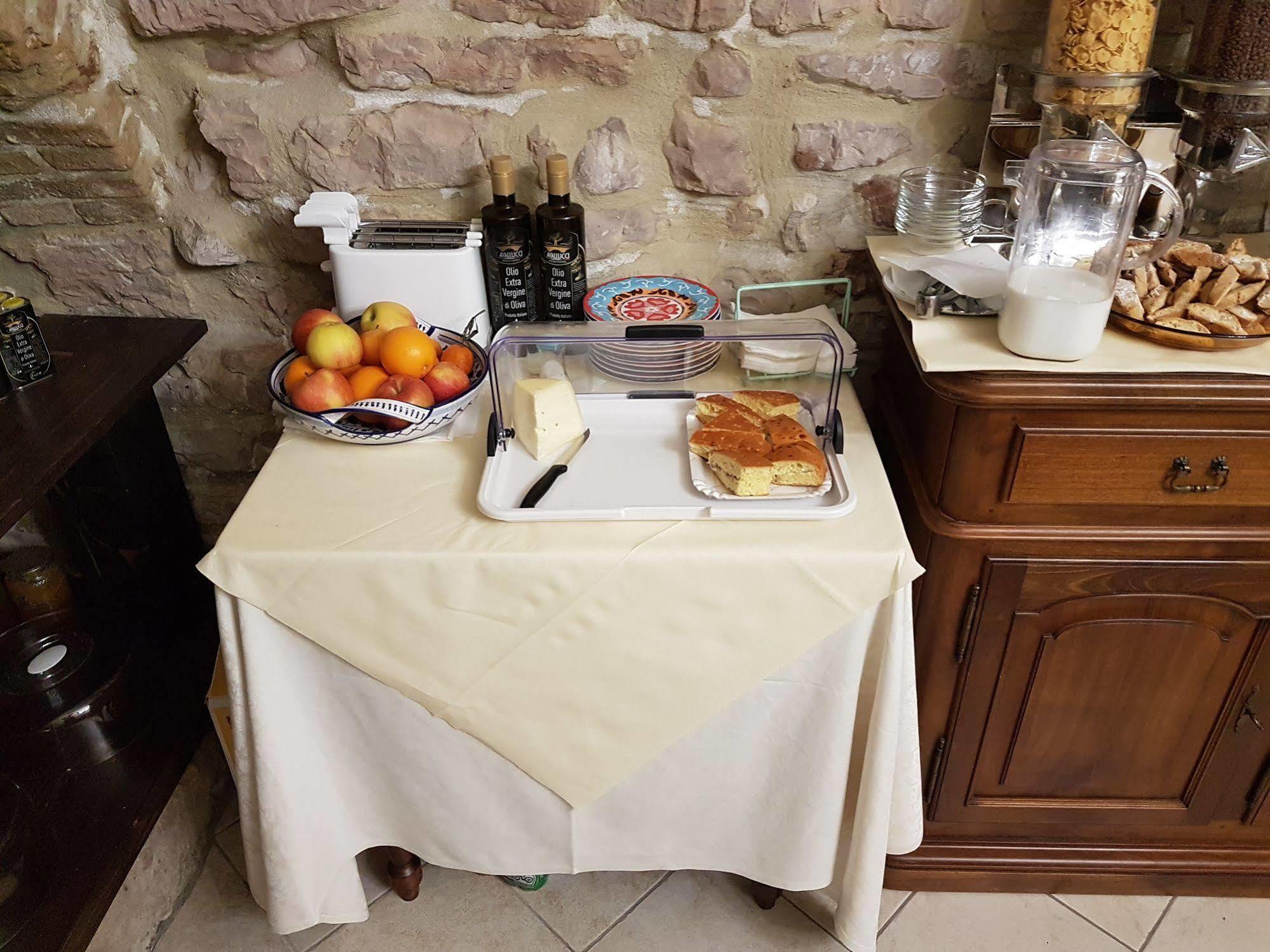 Hotel Ponte San Vittorino Асизи Екстериор снимка